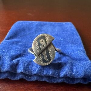 Silver ring - size 4